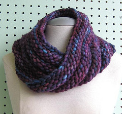 Bulky Mobius Cowl by Haley Waxberg